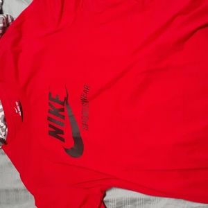 Nike Graphic shirt